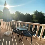 Mare Ξενοδοχείο με διαμερίσματα Supetar