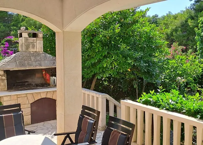 Mare Aparthotel Supetar